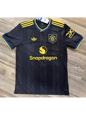 Manchester United 25/26 Third Jersey #7 Eric Cantona Sz M NWT